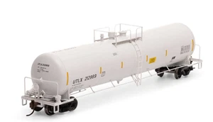 Athearn HO Union Tank Car UTLX #212869 30k Gallon Ethanol Tank Car ATH29924 - Picture 1 of 1