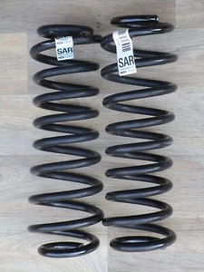 05-09 MUSTANG V-6 REAR COIL SPRINGS OEM FACTORY STOCK L/H R/H 05 GREEN - Picture 1 of 7