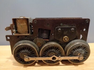 ORIGINAL POSTWAR LIONEL 2025-100  O GAUGE MOTOR  W/REVERSE UNIT TESTED RUNS GOOD - Image 1 of 4