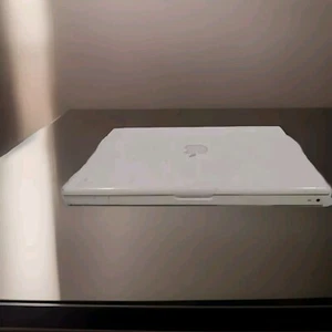 Apple MacBook 13.3" Laptop Black - MA472LL/A 2006 Core Duo 2.0 GHz A1181 AS IS - Picture 1 of 18