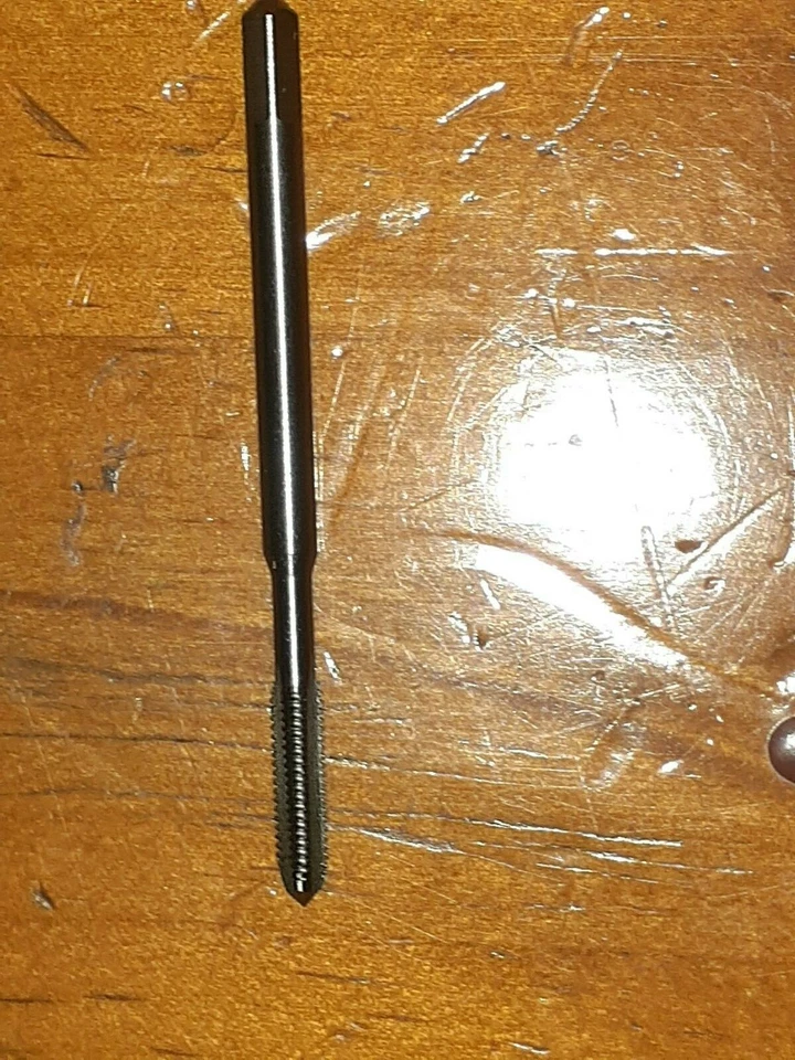 HSS threading Hand Tap UNC no. 10-24 (UNC 3/16" X 24) PLUG /BOTTOM. RH. ISO TS - Image 1 of 1