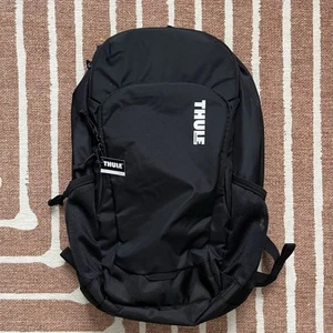 "Mochila negra para computadora portátil modelo Thule Achiever 15"" estilo de negocios viaje deporte 24L" - Imagen 1 de 7
