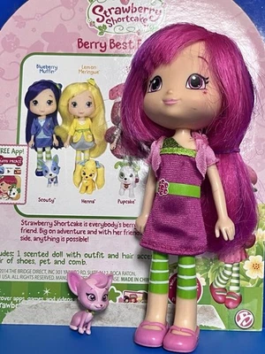 Torta de frambuesa pastel corto de fresa Berry Best Friends muñeca cachorro de gasa Foto 1 de 4