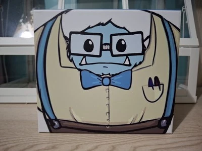 Figura de vinilo Abominable Toys Nerdy Chomp de Rebecca Hjorleifson LE600 Foto 1 de 3