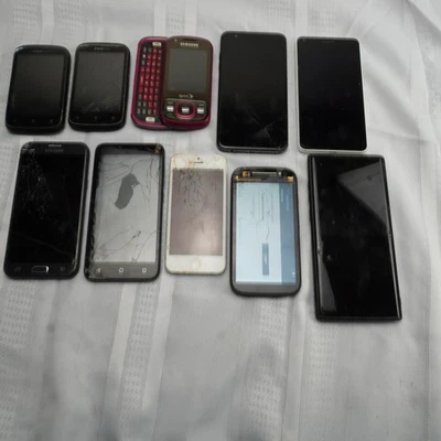 Lot 11 Smartphones Cell Phones Samsung LG IPhone Microsoft Motorola Parts Only - Image 1 of 4