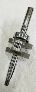 US820 CRANKSHAFT CW P.T.O. Power Bee, Chrysler 258018 LH - Picture 1 of 9
