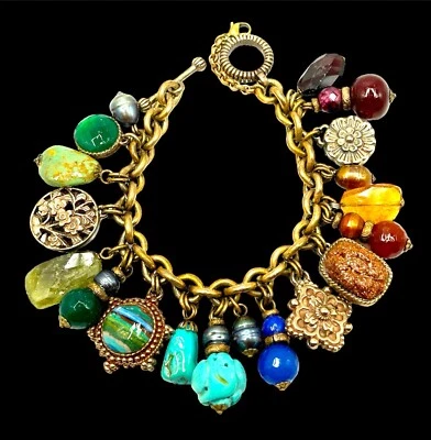 EXCEPCIONAL PULSERA DE ESLABONES CON DIJE DE PERLAS DE PIEDRAS PRECIOSAS MULTI ACABADO LATÓN STEPHEN DWECK Foto 1 de 4