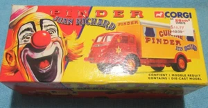 Corgi Pinder Jean Richard 71402 Renault Circus Truck (01) - Picture 1 of 10