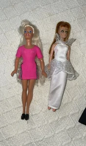 MUÑECA DAWN GLORI (1970) más MINI BARBIE (1994) y Ropa - Imagen 1 de 4