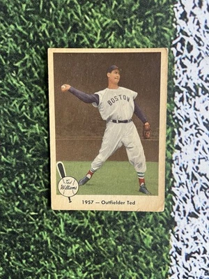 Fleer Ted Williams 1959 Baseball's Greatest #61 "Outfielder Ted" envío bajo  Foto 1 de 2