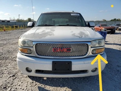 GMC Yukon, Sierra Denali: 2001, 2002, 2003-2007, luz de estacionamento/seta esquerda - Imagem 1 de 4