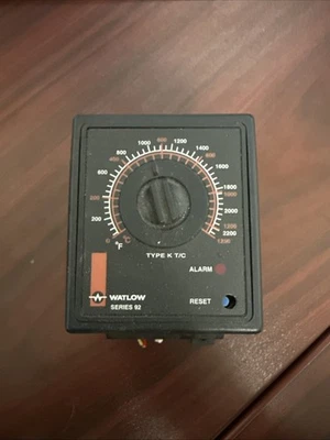 Wallow Temperature Controller Series 92  92A3-1DK1-0000 - Image 1 of 3