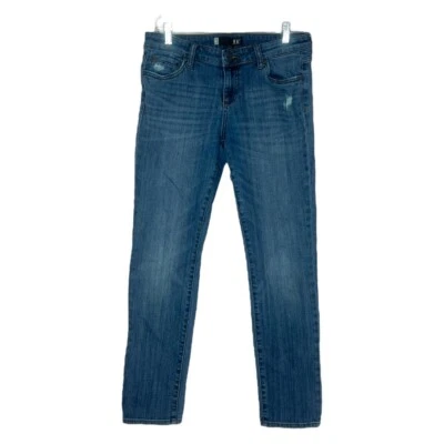 Kut From The Kloth Catherine Boyfriend Jeans Women's Size 6 Blue Medium Wash - Image 1 of 4