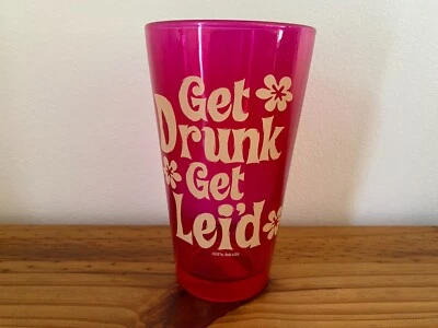 Get Drunk Get Lei'd Glass Hot Pink ICUP EUA novidade 6 pol - Imagem 1 de 4