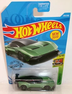 2019 HOT WHEELS 1:64 HW EXOTICS 3/10 GREEN ASTON MARTIN VULCAN #256/250 - Picture 1 of 11
