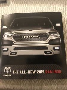2019 Dodge Ram 1500 32 Seiten Original Händlerprospekt - Bild 1 von 1