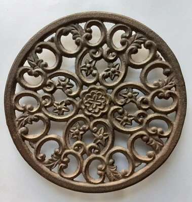 Remache de cocina de hierro fundido ornamentado abrazaderas mesa pared colgante decoración  Foto 1 de 4