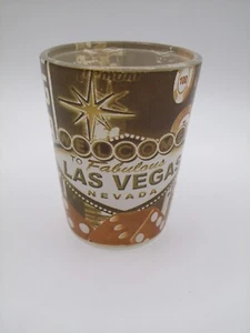 LAS VEGAS NEVADA KARTEN WÜRFEL CASINOSPIELE MEHRFARBIG SCHNAPSGLAS NEUER ALTER BESTAND - Bild 1 von 4
