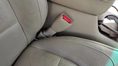 2000-05 Cadillac Deville Dts пассажирский правый передний ремень безопасности пряжка кашемир 54u - Изображение 1 из 4