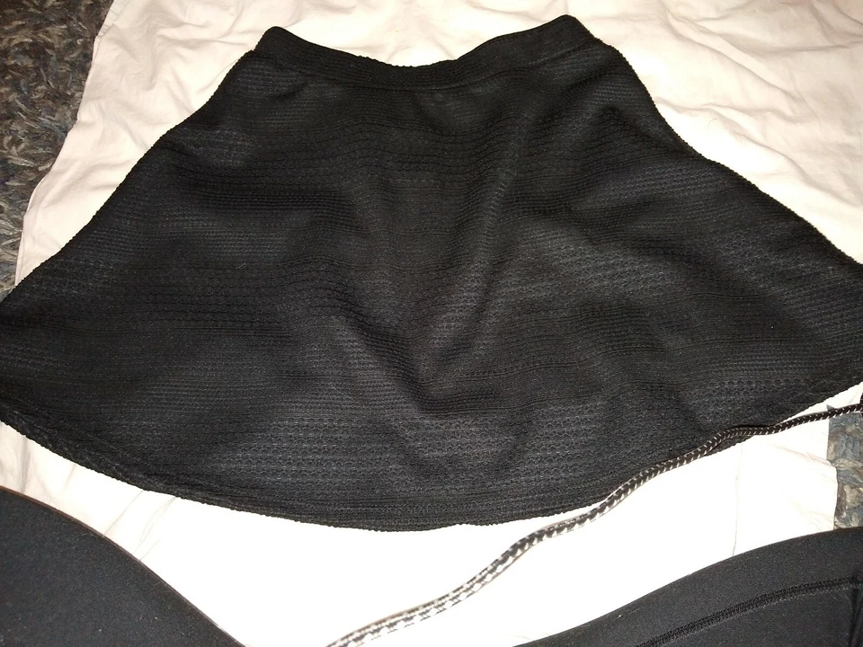 Falda negra para mujer JOE B by Joe Benbasset talla pequeña elástica informal carrera Foto 1 de 2