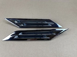 2008-2010 Cadillac CTS Chrome RH & LH Fender Vent Emblem Badge Trim Set - OEM - Picture 1 of 17