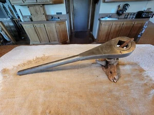 Vintage Lowell Wrench Co. No. 4 1/2  Wrench  Worchester Mass. 12 lb HD - Picture 1 of 11