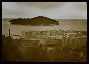 Magic Lantern Slide DALMATIA CROATIA NO19 DUBROVNIK & LOKRUM C1920 PHOTO - Picture 1 of 2