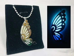 Monarch Butterfly WING GLOW IN THE DARK Green Aqua Blue Charm Pendant Necklace - Picture 1 of 2