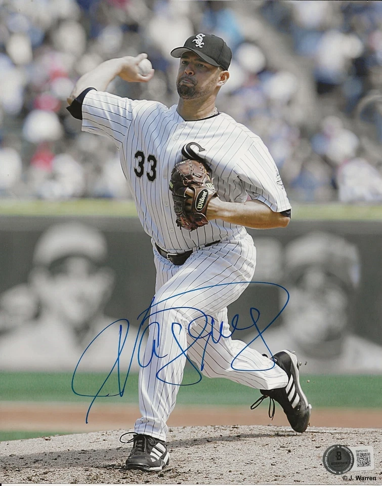 Javier Vazquez signed Chicago White Sox 8x10 photo autographed Beckett COA - Image 1 of 1