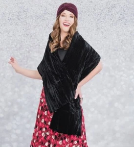 NWT CAbi Drama Scarf Black Crushed Velvet Velour Snap Buttons $80 - Picture 1 of 10