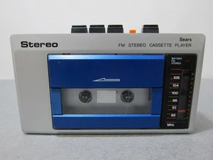 Reproductor portátil de cinta de casete Sears radio AM/FM de colección 560.21160151 -PARA REPARACIÓN - Imagen 1 de 8