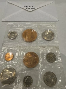 1976 P & S Mint Souvenir Sets BU Brilliant Uncirculated Coin Set Toned - Picture 1 of 20