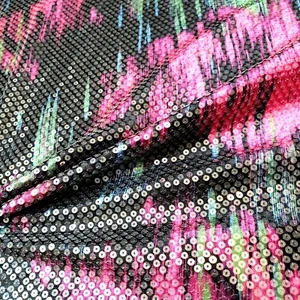 Hot Pink Retro Nostalgie Pailletten Satin Stoff 56" Meterware 90er inspiriert - Bild 1 von 9