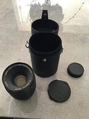 Vivitar macro lens (90mm F2.8) - Minolta fit. Excellent condition with case  - Image 1 of 3