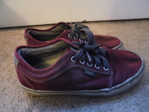 Scarpe da skateboard Vans Off The Wall da uomo taglia 7 rosse ballerine TB4R mostra abbigliamento