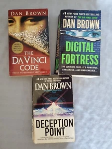 Assorted Dan Brown Paperbacks, Your Choice! Not all Titles Pictured - Imagen 1 de 22