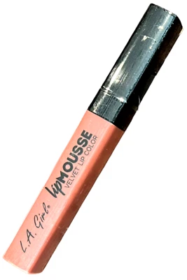 Lápiz labial líquido de terciopelo mousse de labios LA Girl GLC782 Lowkey 0,2 oz - NUEVO Foto 1 de 4