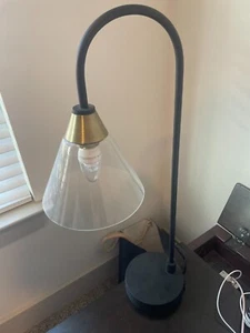 Bedside lamp / Table Lamp - Pottery Barn - Picture 1 of 3