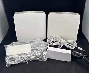 2006 APPLE A1143 AIRPORT EXTREME BASE STATION WIFI ROUTER W/ POWER CORD 2x LOT - Picture 1 of 9