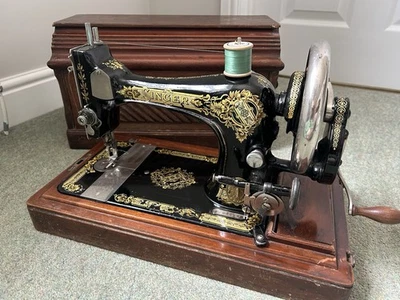 Singer Series F 27K Coffin Case Manual Sewing Machine Original Key 1911  - Image 1 of 4