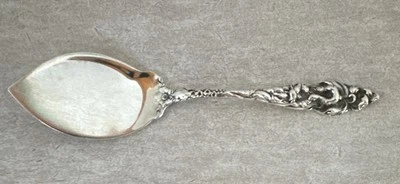 RARE ORIGINAL OLD REED & BARTON LES SIX FLEURS STERLING 6 1/8” JELLY KNIFE - Image 1 of 4