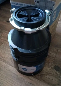 InSinkErator Badger 100 Standard Series 1/3 HP Alimentazione Continua Smaltimento Rifiuti - Foto 1 di 4