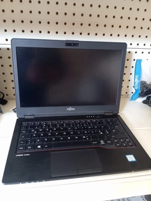 Notebook 12 Pol. I3-7100 16 gb ram ssd 240 gb windows 11 originale Usato Fujitsu - Immagine 1 di 3