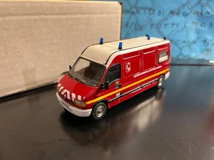 1/43 MVI Renault Master L3H2 VSAB Pompiers VSAV ambulance ambulancia bomberos - Foto 1 di 2