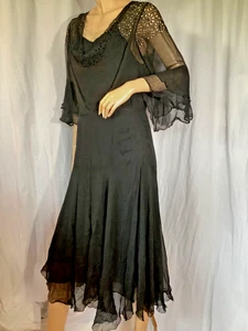 Vintage schwarz 1930’s Day Dress Seide Chiffon Flapper Taschensaum S/M Wasserfallausschnitt Spitze - Bild 1 von 20