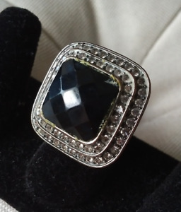 Ring costume cocktail silver-tone black "stone" faux stones sz 4.5 approximately