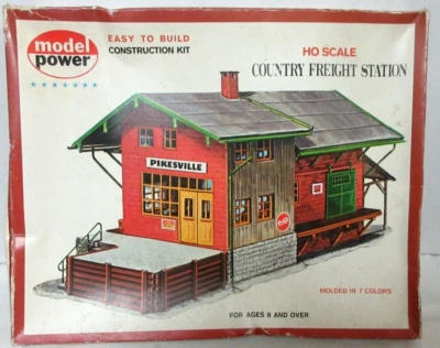 HO SCALE MODEL POWER 444 COUNTRY FREIGHT STATION RARE NEW - Image 1 of 2