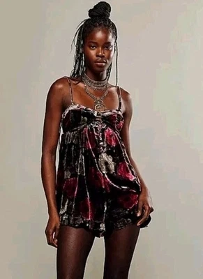 Mameluco Free People Luna Terciopelo Pequeño Lavado Negro Combo Nuevo con Etiquetas $148.00 Impresionante  Foto 1 de 4