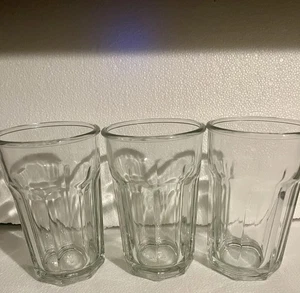 "3 vasos de vidrio pesado con anclaje 8 paneles 5"" X 3 1/2""" - Imagen 1 de 3