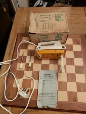 Batidora manual de alimentos Moulinex 233-2-00 eléctrica de 1 velocidad vintage década de 1970 Foto 1 de 4